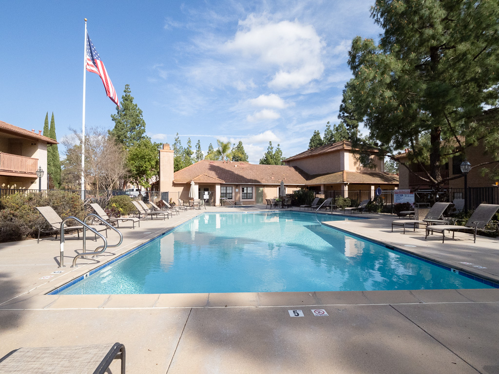 12043 Alta Carmel Ct #123